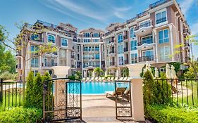 Izida Palace Apartments